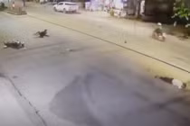 Nóng: Lao vào dải phân cách, tử vong tại chỗ