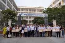  Khen thưởng học sinh trường chuyên đạt giải quốc tế 2020