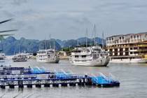 Quảng Ninh: 240 chủ tàu bên bờ phá sản xin giãn nợ