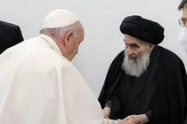 Khoảnh khắc trong chuyến đi lịch sử của Giáo hoàng Francis