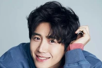 Kim Seon Ho sẽ không tham dự Giải thưởng Nghệ sĩ châu Á 2021