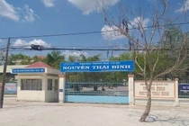 Nam sinh lớp 6 bất ngờ nhảy lầu trong giờ sinh hoạt lớp