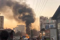 IS tiếp tục tấn công khủng bố Taliban, hàng chục người Afghanistan thiệt mạng