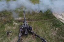 Quân đội Ukraine sử dụng pháo xe kéo FH70 155 mm của Ý