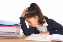 Đừng ép trẻ học quá nhiều