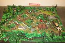 Sản phẩm mô hình "Chiến dịch Điện Biên Phủ" của học sinh Trường PTDT Bán trú Tiểu học Nậm Mòn, Bắc Hà.