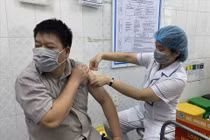 Lượng đăng ký tiêm vắc xin mũi 4 ở Hà Nội sụt giảm đáng kể 