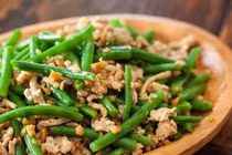 Dinh dưỡng học đường: Chất đạm và chất béo đối với học sinh tiểu học 