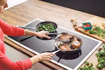 Nấu ăn bằng bếp từ gây ung thư?