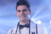 Chân dung chàng lính cứu hỏa đăng quang Nam vương toàn cầu