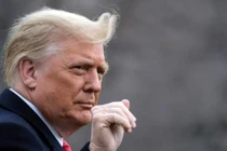 Tòa án Tối cao hủy vụ kiện chống ông Trump