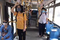 Vận tải hành khách công cộng Hà Nội “kêu cứu”