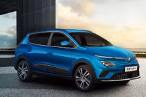 Lượng xe ô tô điện VF e34 bàn giao cho khách hàng đạt hơn 400 xe.