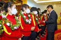 Đội tuyển bóng đá nữ đã về nước trong sự đón tiếp nồng nhiệt