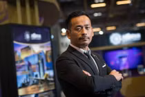 Đại gia sòng bạc Châu Trác Hoa – “ông trùm” phim Hồng Kông bị ban hành lệnh bắt