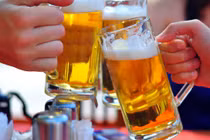 Mẹo vặt gia đình cực hữu ích từ bia ít người biết