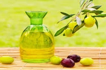 Mách bạn cách trị mụn bằng dầu oliu