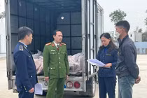 Hà Nội: Gần 1 tấn nầm lợn không rõ nguồn gốc đang đi tiêu thụ 