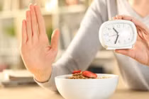 6 hậu quả của việc nhịn ăn