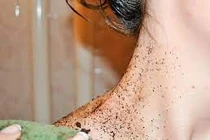 Bí quyết chăm sóc da vùng ngực ngăn lão hóa