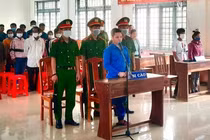 Dùng xà beng đánh cha tử vong, con trai lĩnh 18 năm tù