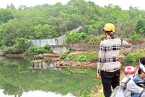 Phát hiện thi thể người phụ nữ nổi trên đập Bà Mụ