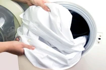 Lợi ích của việc sử dụng giấm trong giặt ủi quần áo 