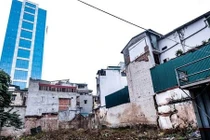 Hoãn phiên tòa xét xử cựu phó chánh văn phòng Sở chiếm đoạt đất vàng