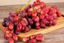 Sự thật nho Ruby Roman chỉ 300.000 đồng/chùm 