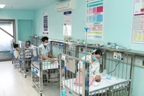 Gia tăng trẻ nhập viện do mắc virus hợp bào hô hấp RSV ở Hà Nội