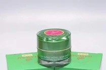 Lô kem dưỡng trắng, chống nắng HASUMI bị thu hồi, người tiêu dùng hoang mang 