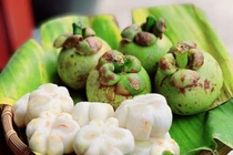 Sốt gỏi gà trái cây: Măng cụt xanh tăng giá vẫn hết hàng 