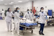 Người bệnh và bệnh viện được tháo gỡ khó khăn trong khám chữa bệnh