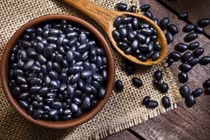 Ai không nên ăn đỗ đen?