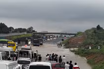 Vì sao cao tốc Dầu Giây - Phan Thiết ngập?