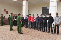 Đắk Lắk: 30 thiếu niên mang hung khí đi giải quyết mâu thuẫn