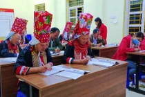 Những lớp học đặc biệt giữa rừng đêm miền biên viễn