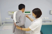 Đông cứng khớp vai, đau vai, vận động