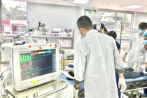 Sốc điện 12 lần cứu bệnh nhân ngừng tim ngoài viện do tăng kali máu