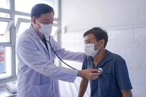 Đang đi xe máy người đàn ông nguy kịch do vỡ phình động mạch chủ ngực