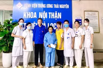 Cứu bệnh nhân sốc nhiễm khuẩn, suy đa tạng, thận ứ mủ do sỏi tiết niệu