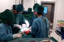 Mất cả buồng trứng vì chủ quan đau bụng