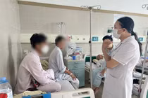 Nam thanh niên 19 tuổi viêm tim, phổi do hút thuốc lá điện tử