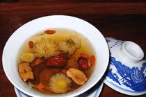 Trà hoa quả giải nhiệt và chữa bệnh khi nắng nóng