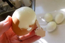 Bác sĩ chỉ cách ăn trứng đúng cách để khỏe mạnh mỗi ngày