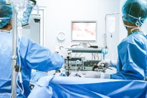 89 tuổi vẫn phải cắt hoàn toàn tử cung vì u buồng trứng xoắn