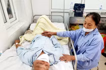 Ăn tiết canh ngan nhiễm liên cầu lợn nguy kịch