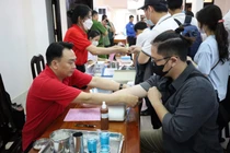 Kho máu cạn kiệt sau bão số 3, kêu gọi người dân hiến máu tình nguyện
