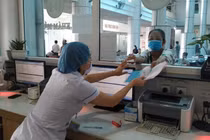 Thủ tướng yêu cầu giải quyết dứt điểm thiếu trang thiết bị y tế trong tháng 3