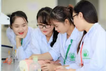 Học phí tăng cao, khối ngành y năm nay nộp thế nào?